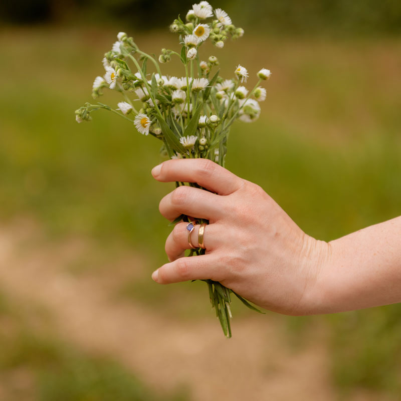 bouquet matrimonio sposa anello fidanzamento