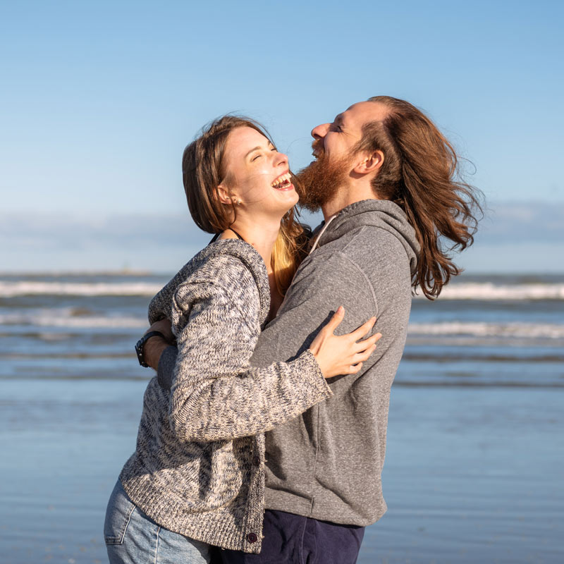 coppia engagement mare venezia
